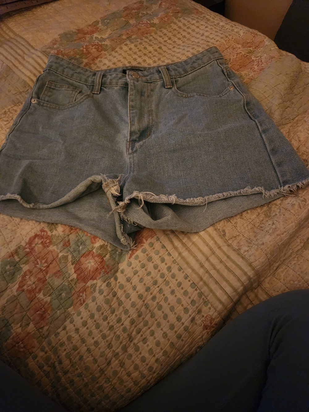 PrettyLittleThing Light Blue Distressed Denim Shorts